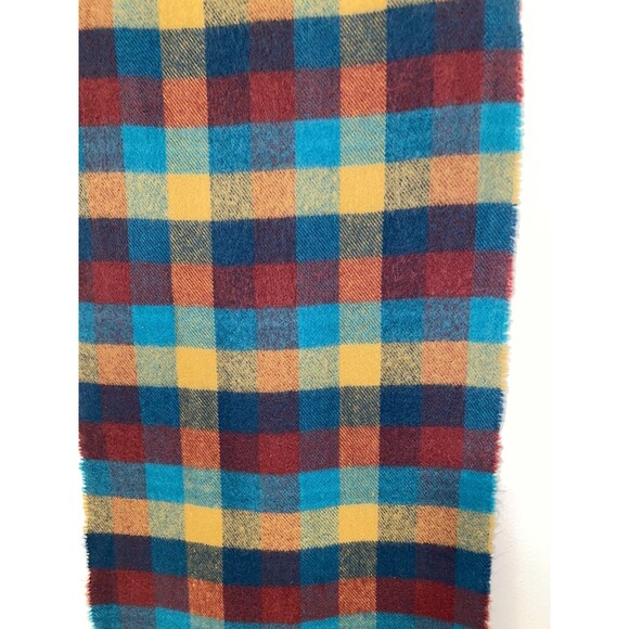 Cashmere Plaid Scarf Made in Scotland - Picture 3 of 5
